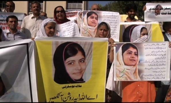 Pakastanis Protest in Support of Yousafzai