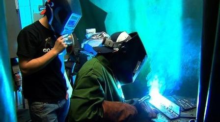 Video thumbnail: PBS NewsHour Illinois Company Looks to Bridge Workers' 'Skills Gap'