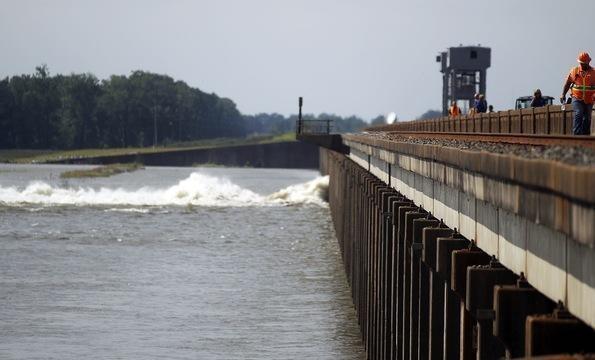 Amid Flooding Threat in Louisiana, Not All Obeying...