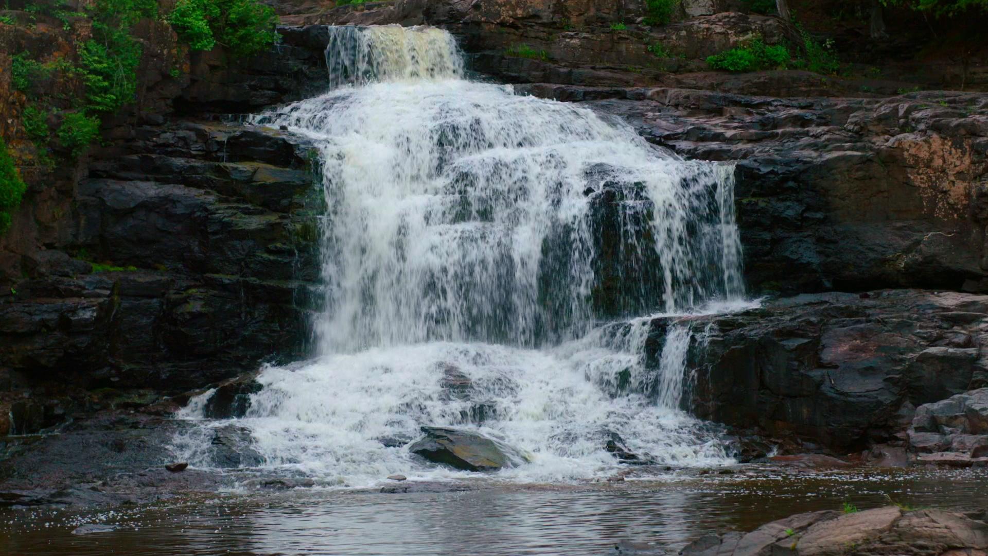 Volkner Rocks Five Steps of Volcanic Rock | NOVA | THIRTEEN - New York Public Media