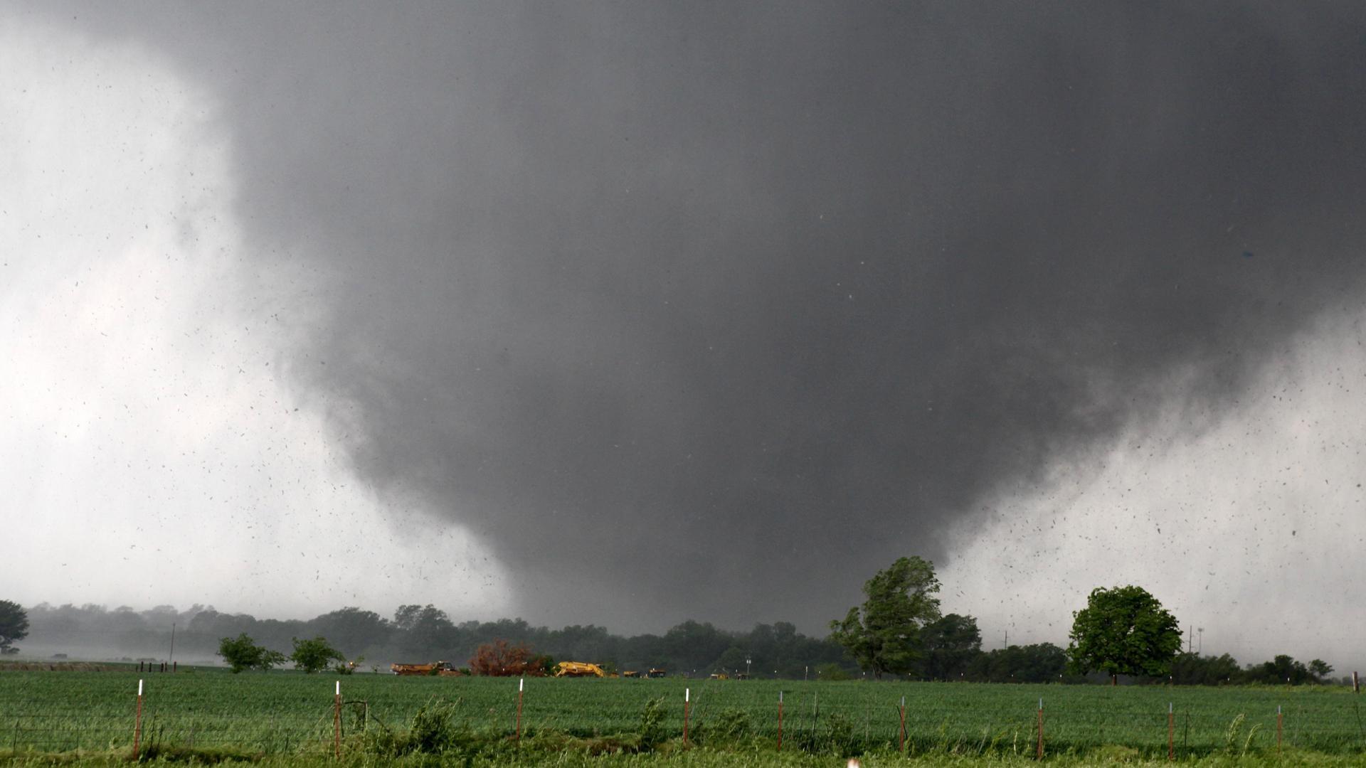 Oklahoma S Deadliest Tornadoes Nova Pbs