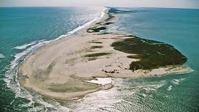 Video thumbnail: Ribbon of Sand Full Episode