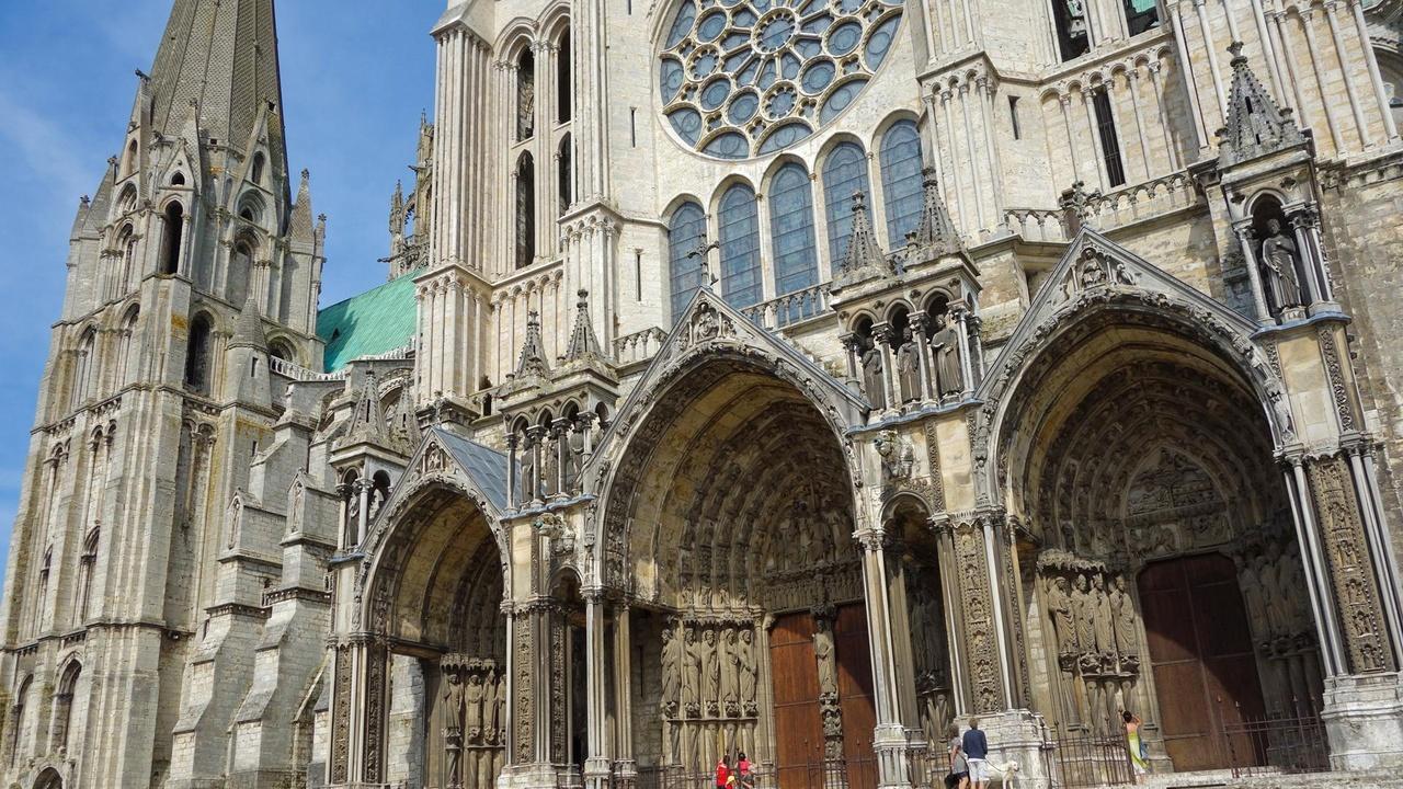 Rick Steves' Europe Paris Side-Trips airing Sat, Jun 20 5:00 pm