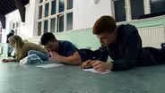 Joseph Fiennes Visits a Class on Iambic Pentameter