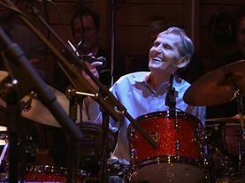 Quick Hits: Levon Helm Performs "The Weight"