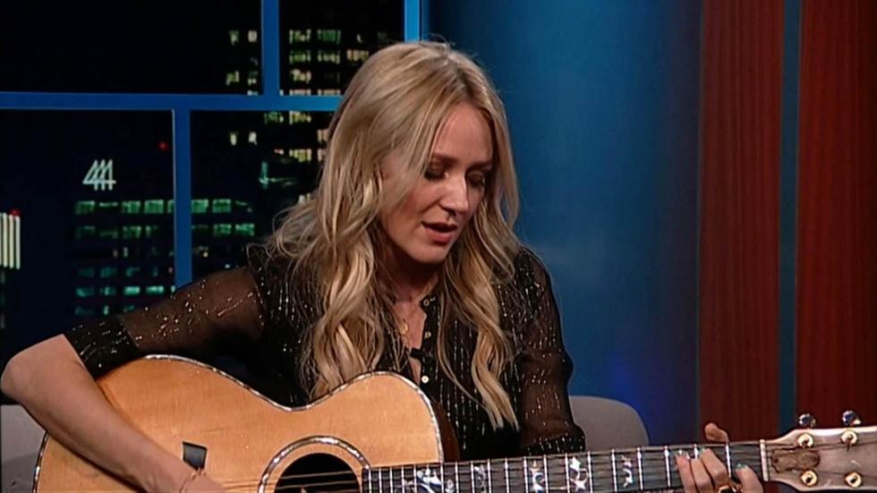 Singer/Songwriter Jewel Performs image