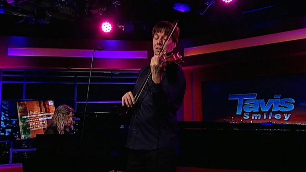 Violinist Joshua Bell image