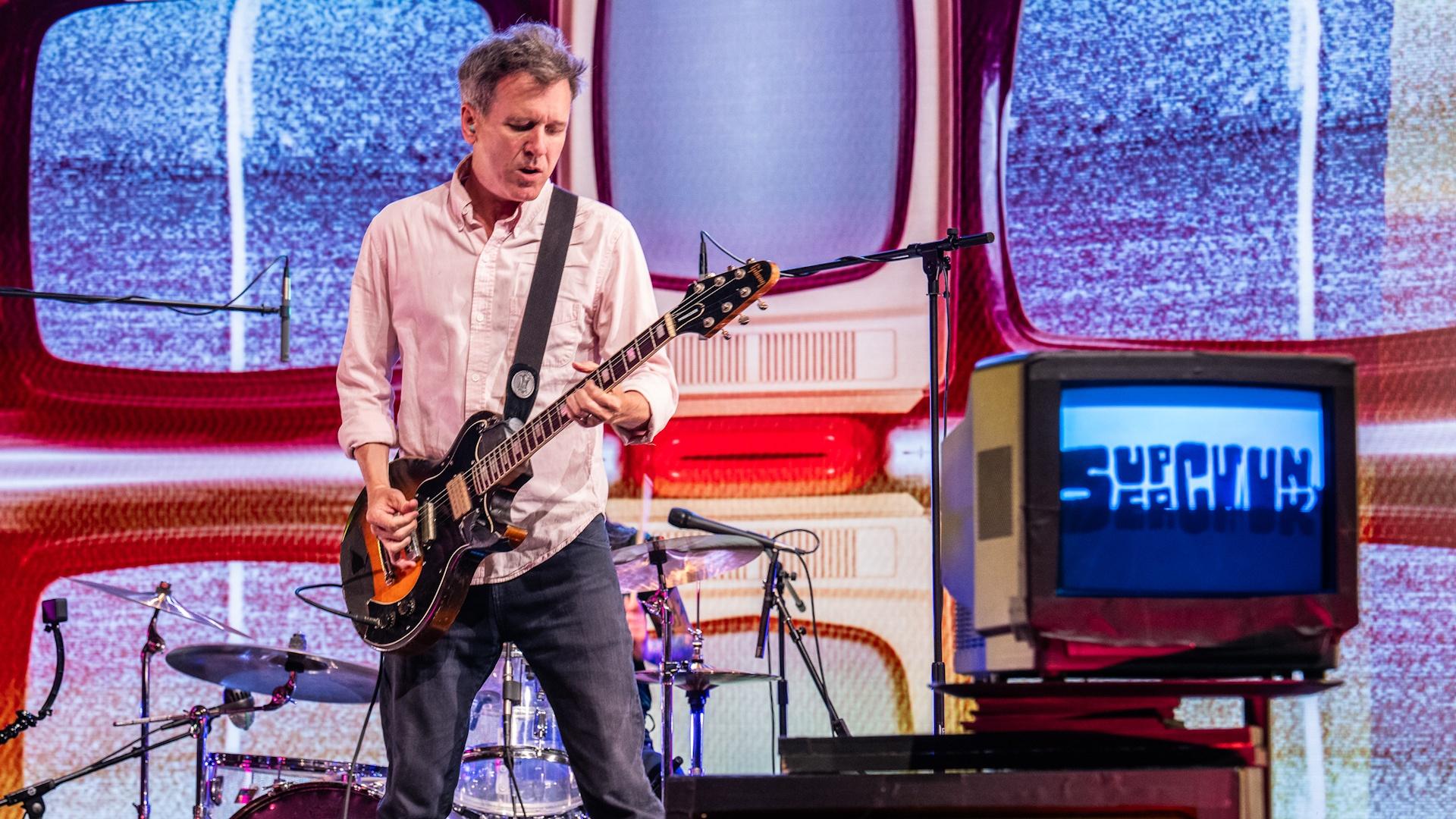 Indie rock band Superchunk harnesses its trademark high energy in a performance for the ages.