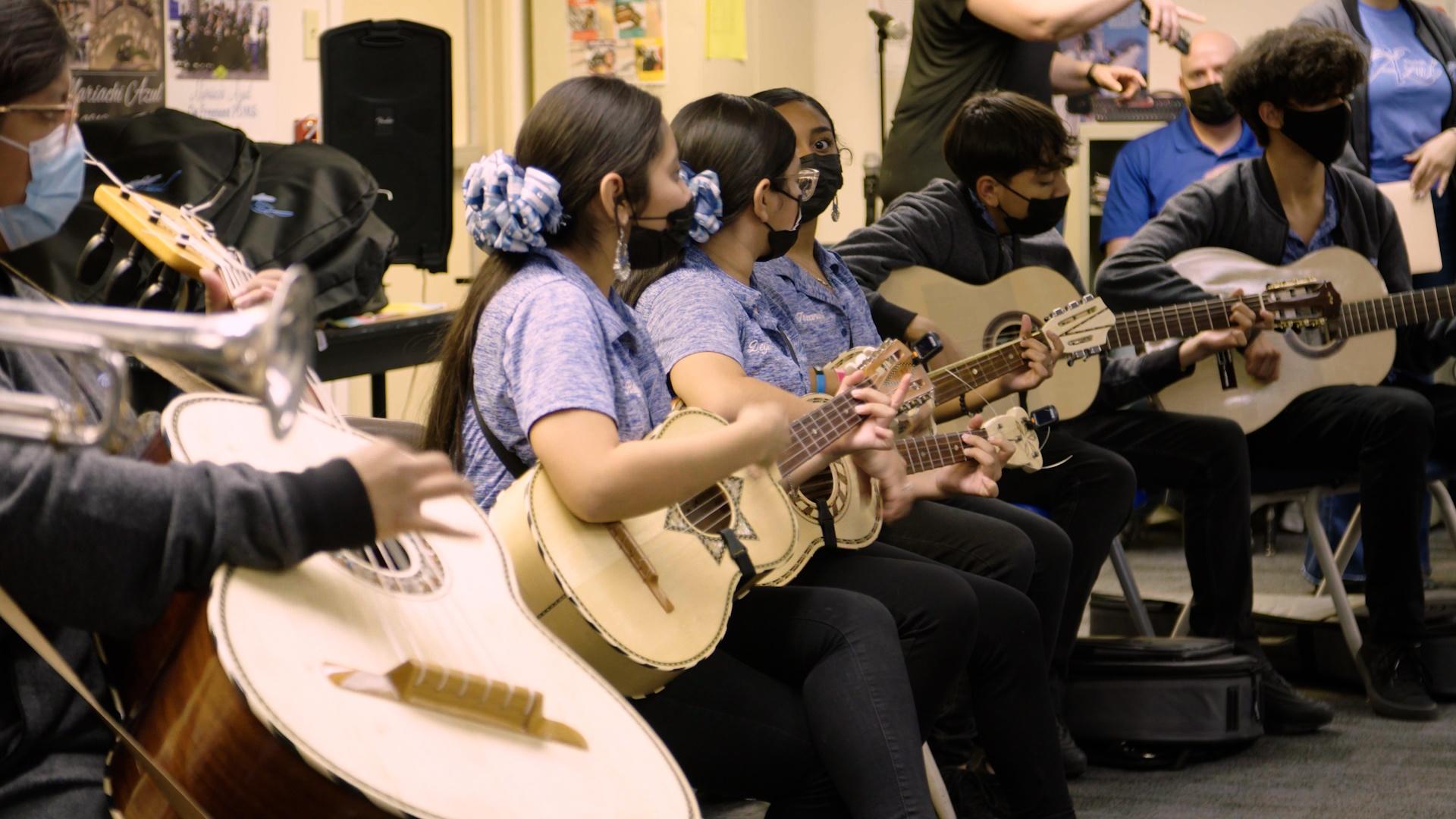 A Special Holiday Performancde by Fremont PDMS Mariachi Azul