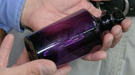 Video thumbnail: Antiques Roadshow Appraisal: Amethyst Sandwich Glass Bottle, ca. 1830