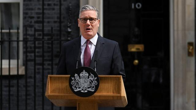 UK's Starmer resigns, succumbing to political pressure