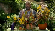 How to Make a Fall Flower Arrangement
