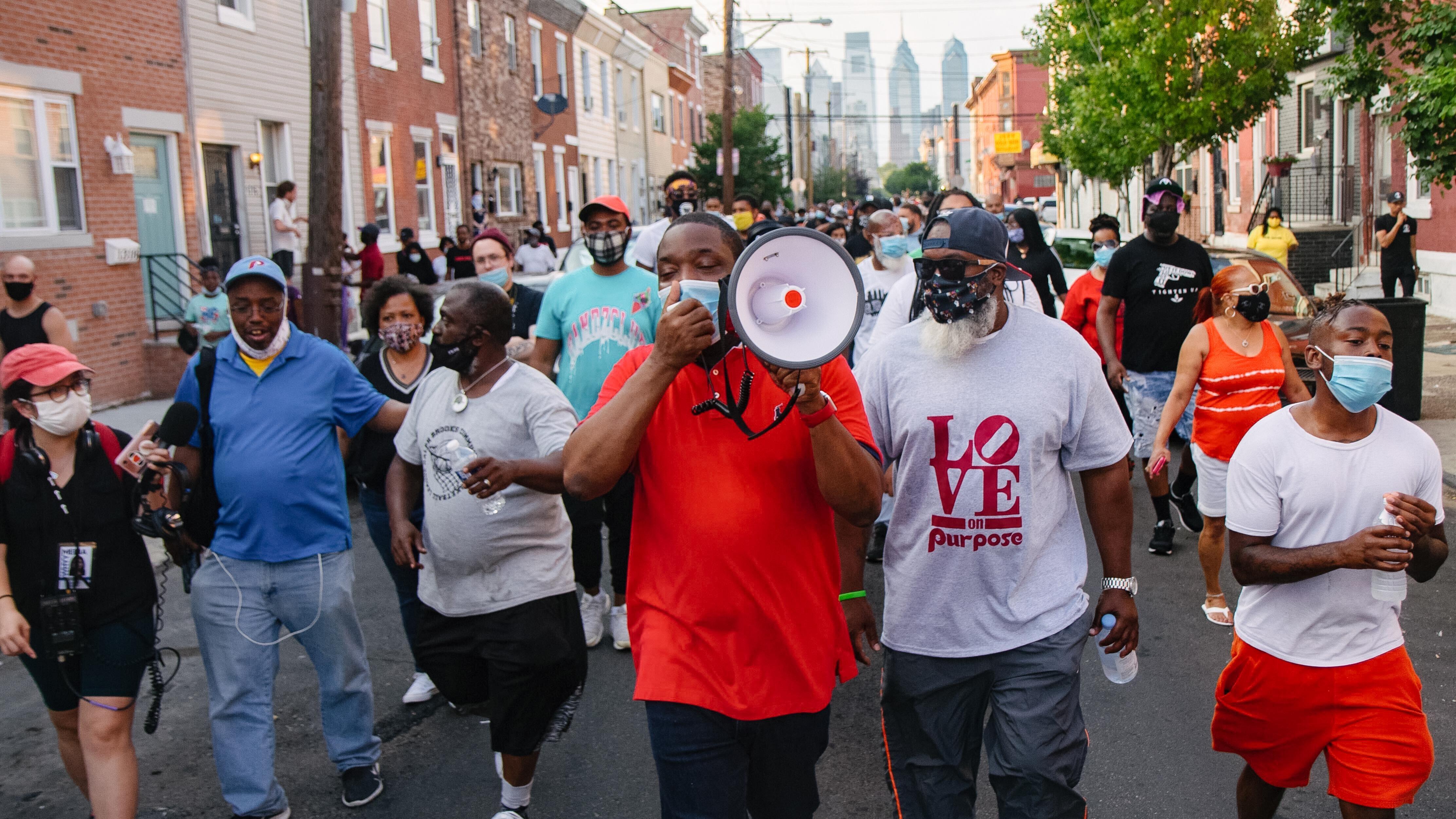 Watch - Neighbors in the crossfire: Code of the streets - WHYY