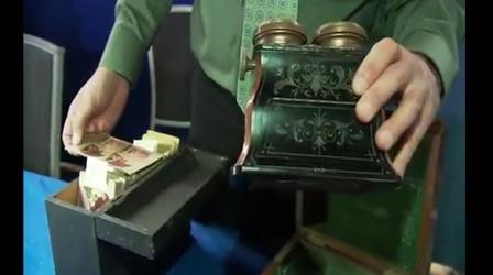 Video thumbnail: Antiques Roadshow Appraisal: Brewster Stereoscopic Viewer with Box & Slides