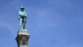 Video thumbnail: PBS NewsHour Louisville Confederate monument finds another home