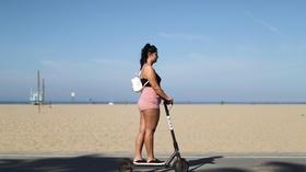 Video thumbnail: PBS NewsHour Why the rise of the electric scooter has been a bumpy ride