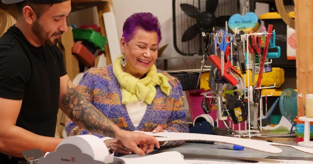 Craft in america | piñata maker lorena robletto segment | season 15
