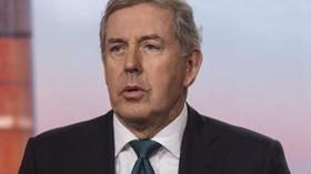 Video thumbnail: PBS NewsHour What Darroch's resignation means for U.S.-British diplomacy