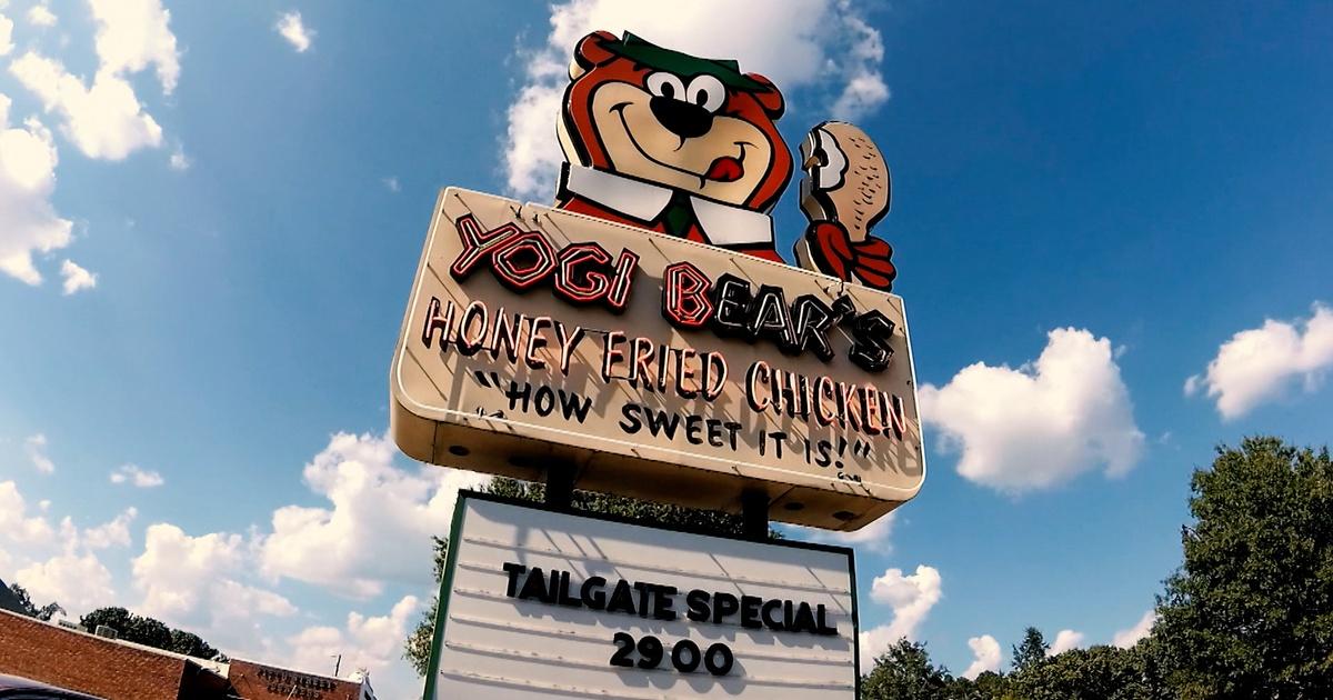 Backroad Bites | Yogi Bear Honey Fried Chicken | Season 4 | Episode 2 | VPM