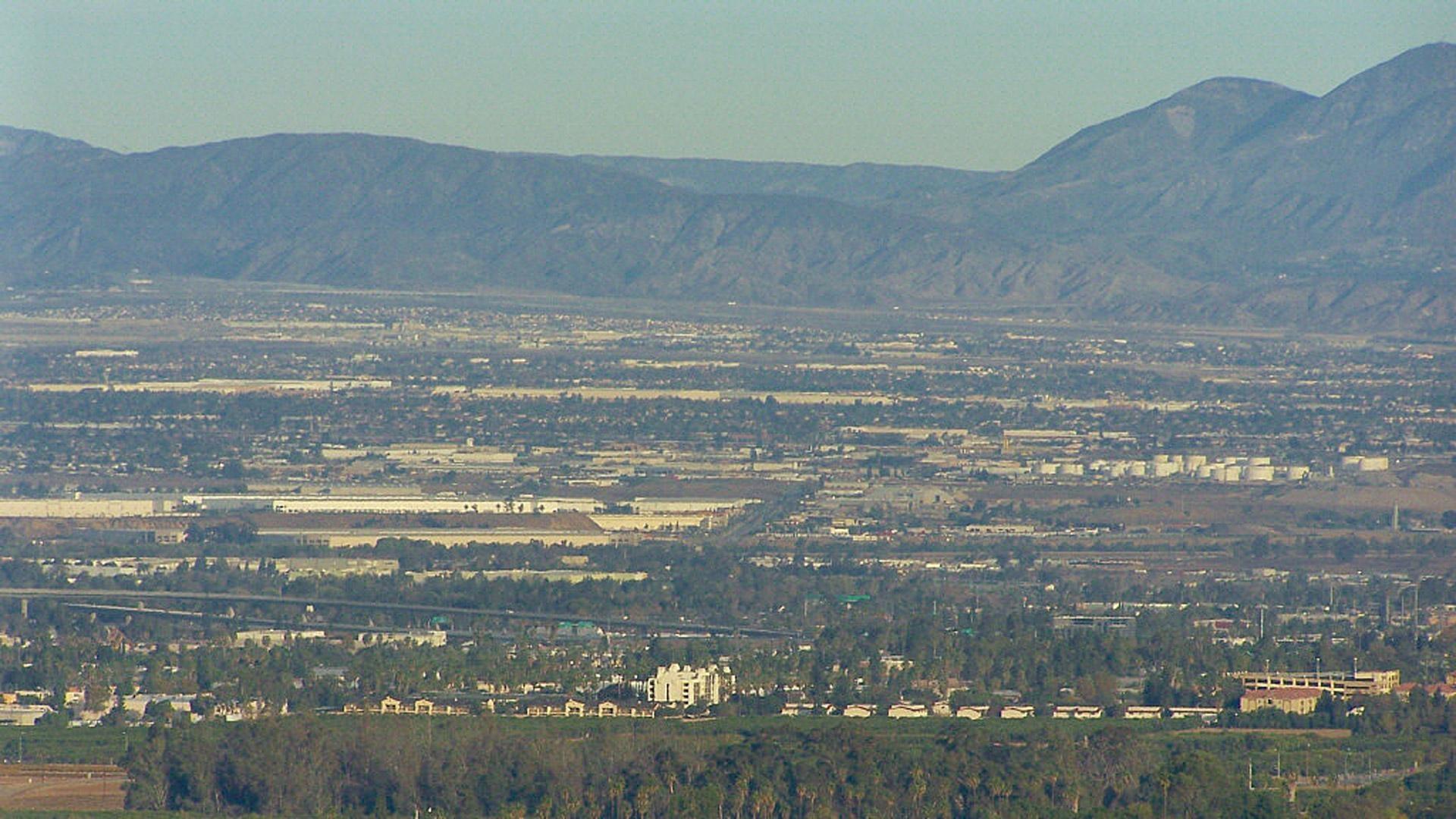 Warehouses Displacing Housing in SoCal | Apr. 19 - Vimarsana News