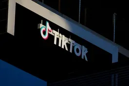 News Wrap: TikTok plans to go dark in the U.S. on Sunday