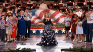 Renée Fleming Performs "Climb Ev'ry Mountain"