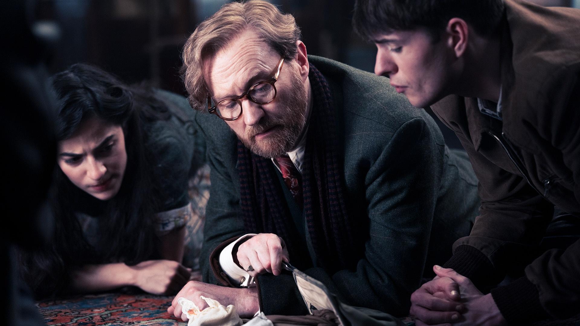 A film crew takes over Archangel Lane, bringing both glamour and murder to Book’s door.