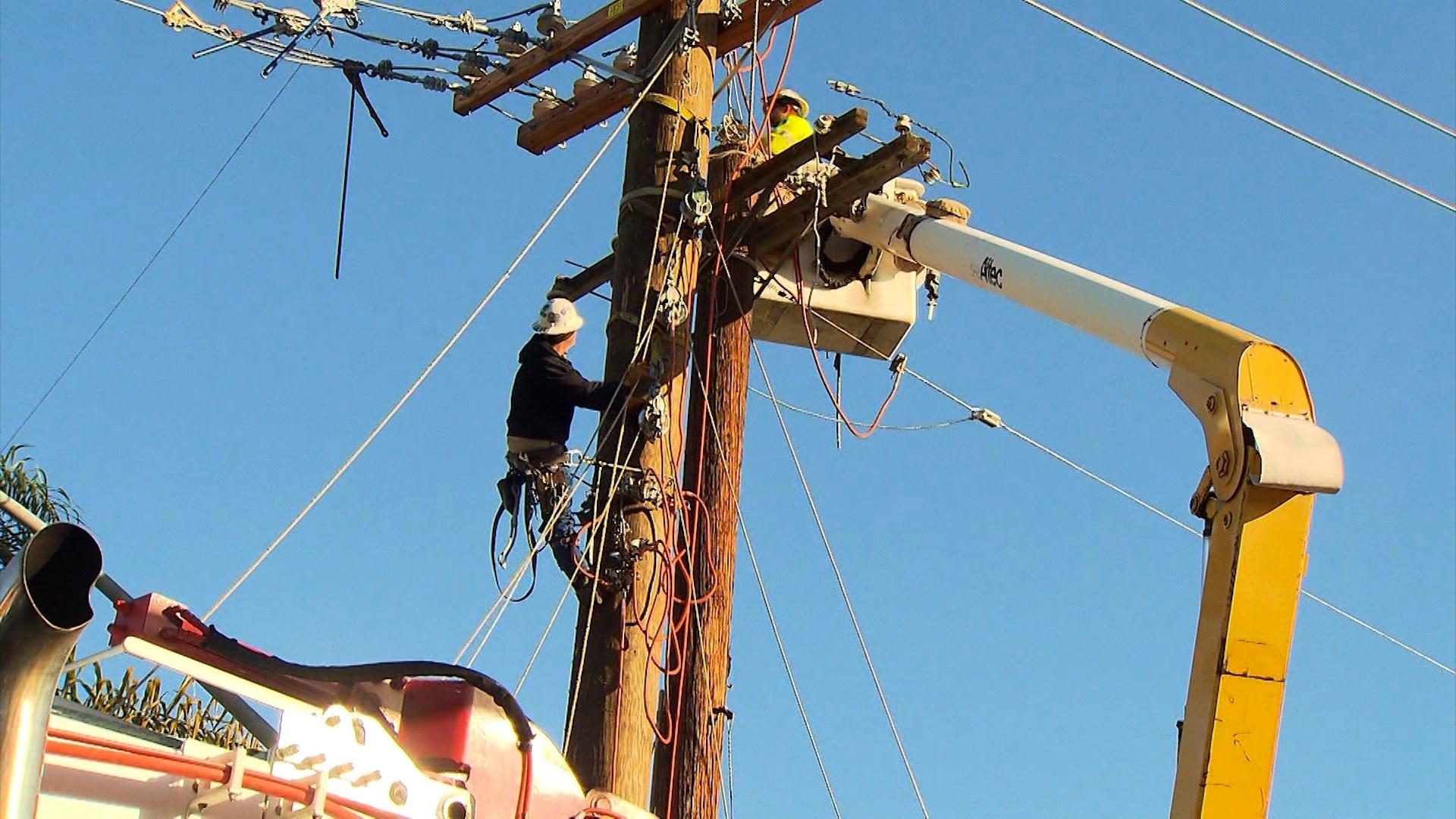 Small Town Pushes Back Against Power Cuts | July 20 - Vimarsana News