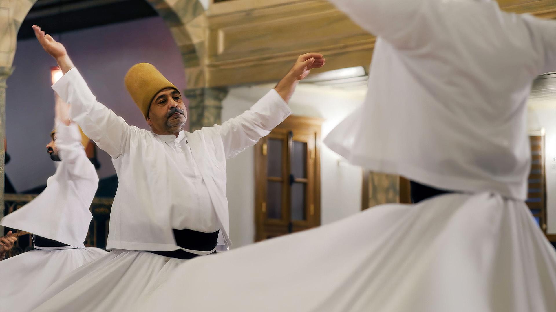 With a host of Turkish musicians, Scott Yoo explores the city.