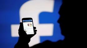 Video thumbnail: PBS NewsHour Did Facebook ‘deflect’ after realizing Russian meddling?