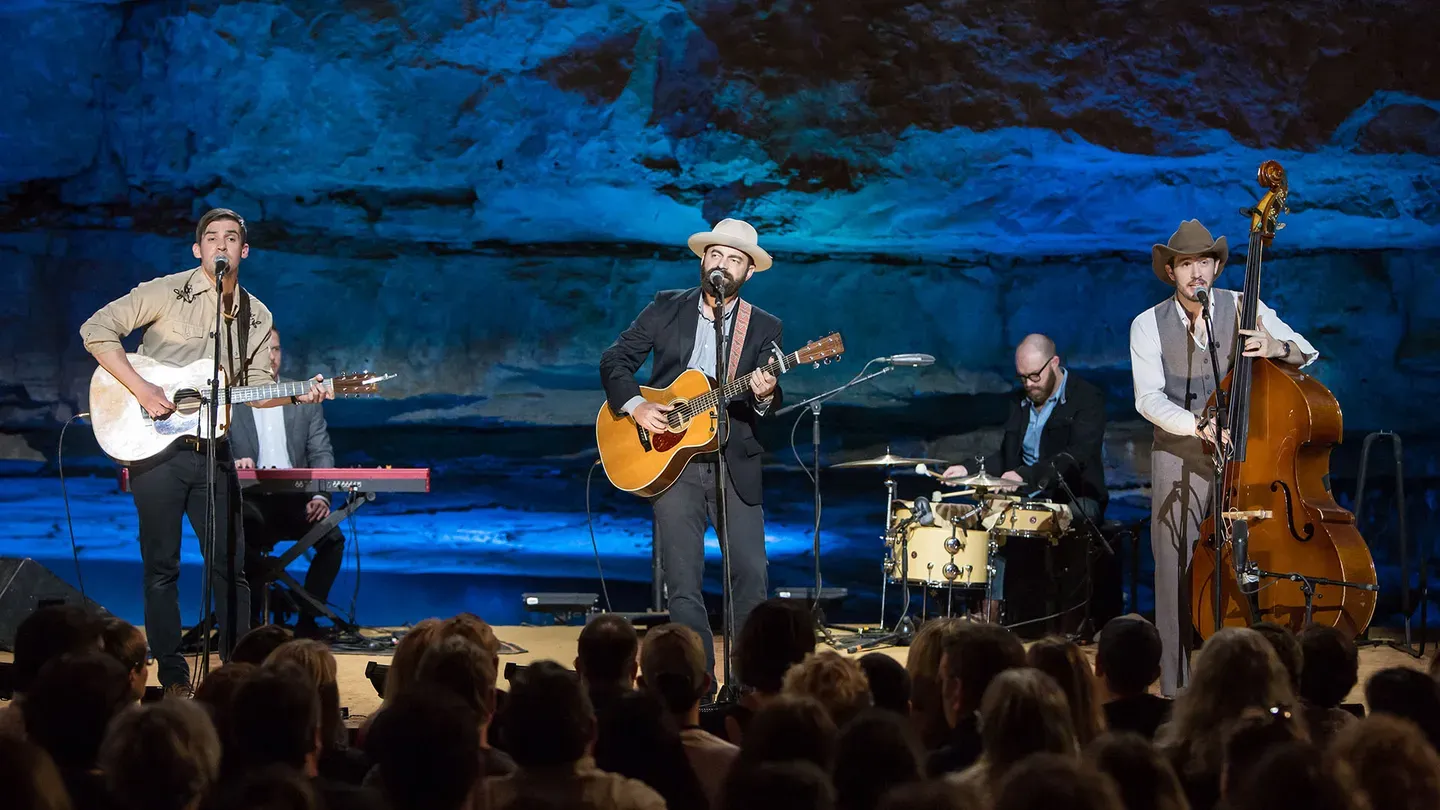 Drew Holcomb & The Neighbors