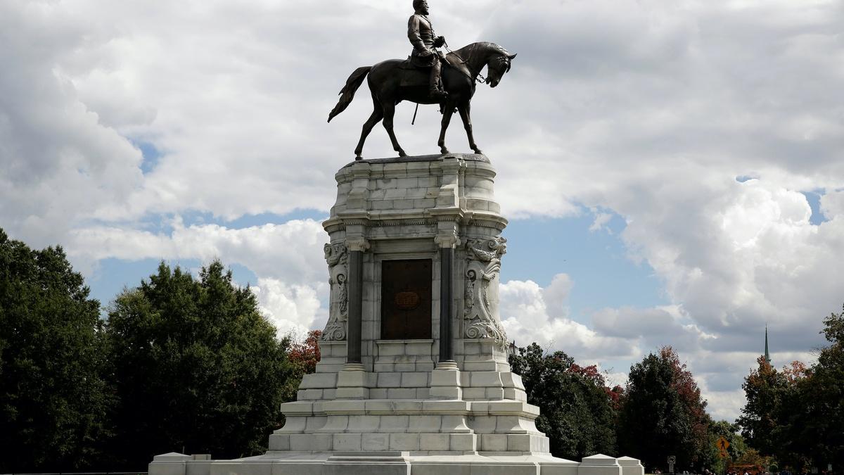 News Wrap Virginia Taking Down Robert E Lee Statue Pbs