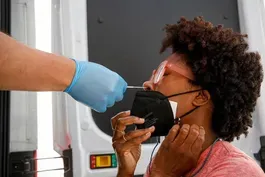 News Wrap: White House plans to expand at-home rapid testing
