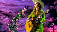 SIERRA FERRELL performs 'In Dreams'