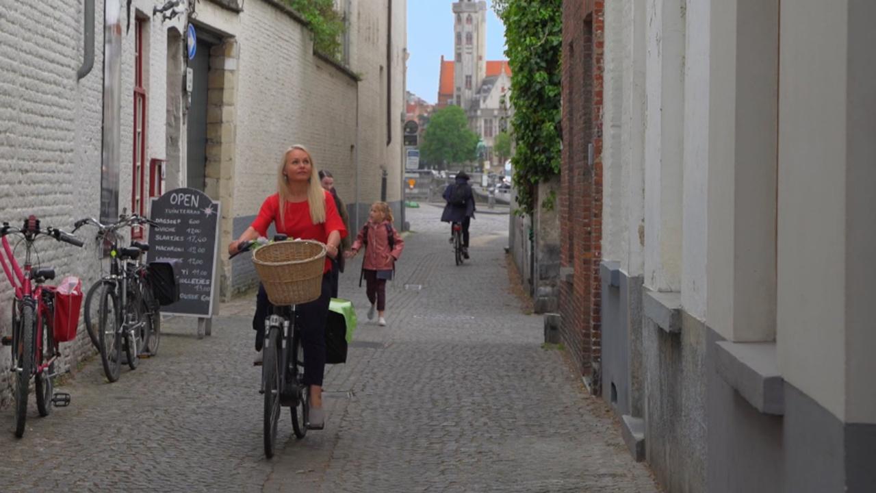 Curious Traveler | Curious Bruges