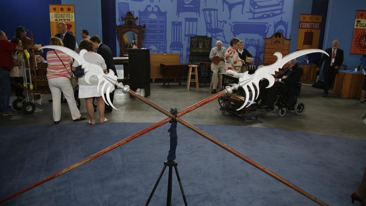 Antiques Roadshow Vintage Grand Rapids Hour 1 airing Fri, Oct 9 12:00 pm