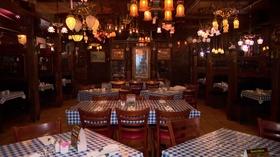 Video thumbnail: Chicago Tonight Gullivers Selling a Slice of Chicago Restaurant History