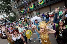 News Wrap: Massive storm threatens Mardi Gras in New Orleans