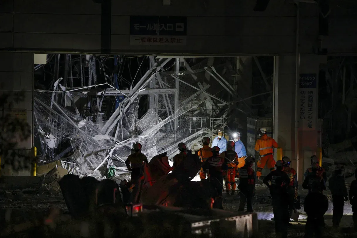 News Wrap: 6.8 magnitude earthquake hits southern Japan