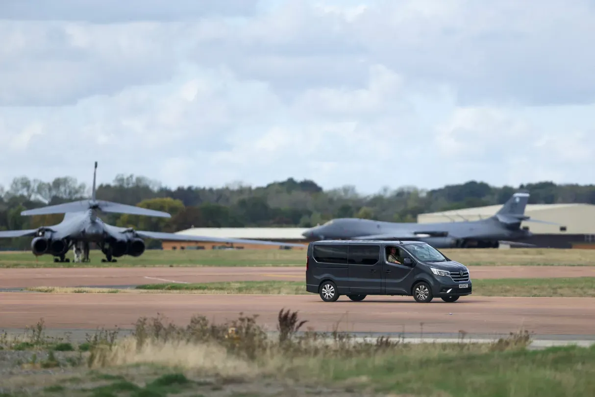 News Wrap: UK investigating possible plot against U.S. base