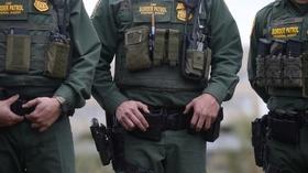 Video thumbnail: PBS NewsHour This Yuma border crossing is seeing more 'family units'