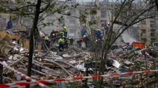 Russian attacks on Kyiv complicate U.S. peace talks