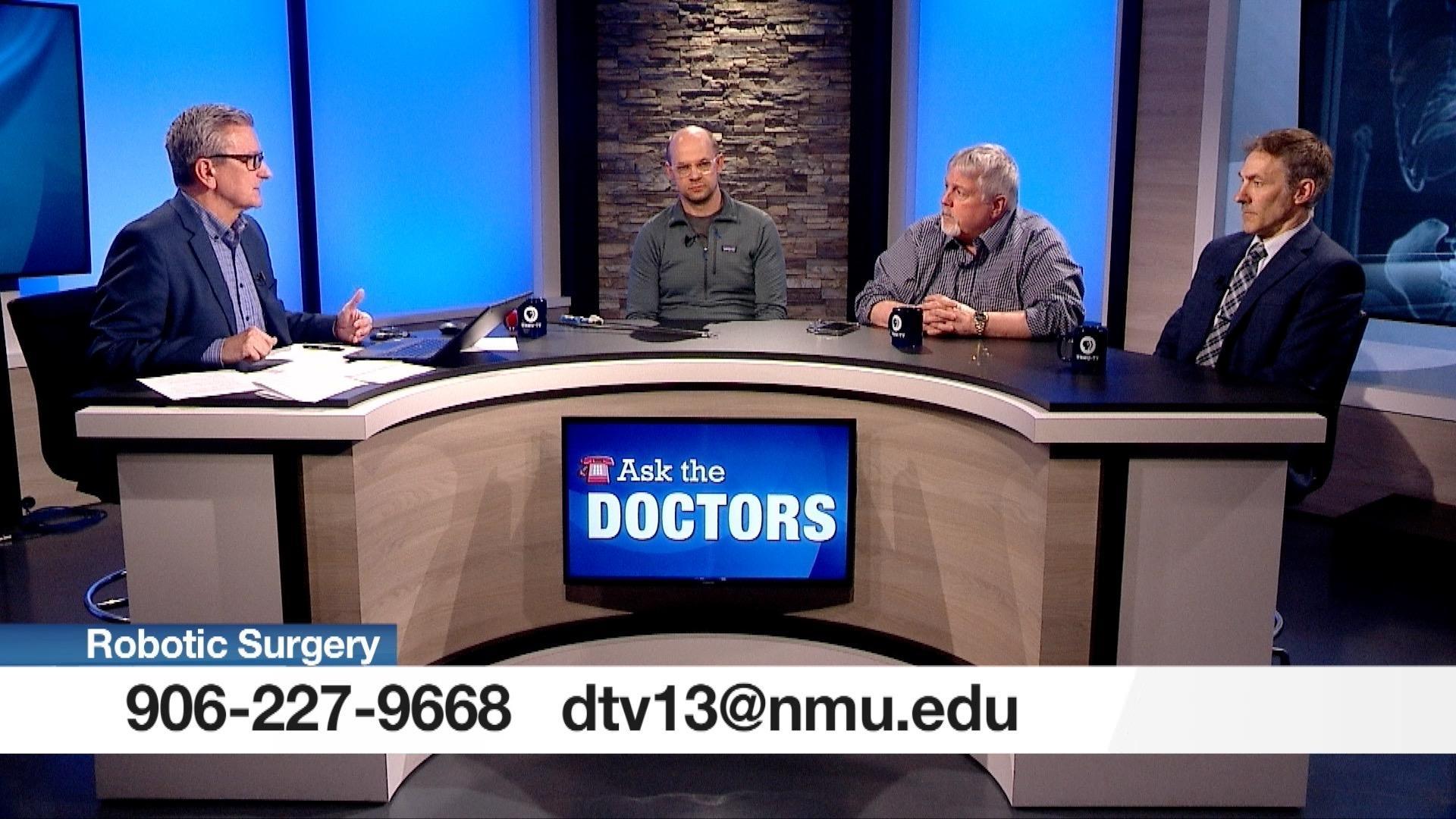 Northern Michigan physicians answer viewer questions on robotic surgery. Expert Q&A.