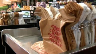 Majority of NJ residents support plastic bag ban, poll finds