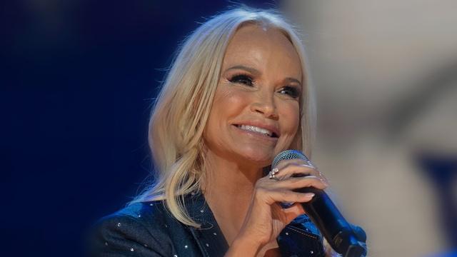 Kristin Chenoweth Covers 