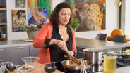 Episode 401: DIANE DISCOVERS HER NEW ATHENS 'HOOD