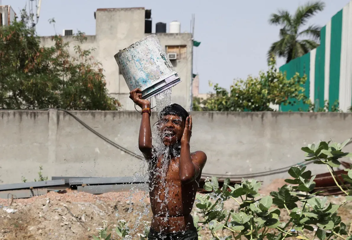 News Wrap: India faces water shortages during heat wave