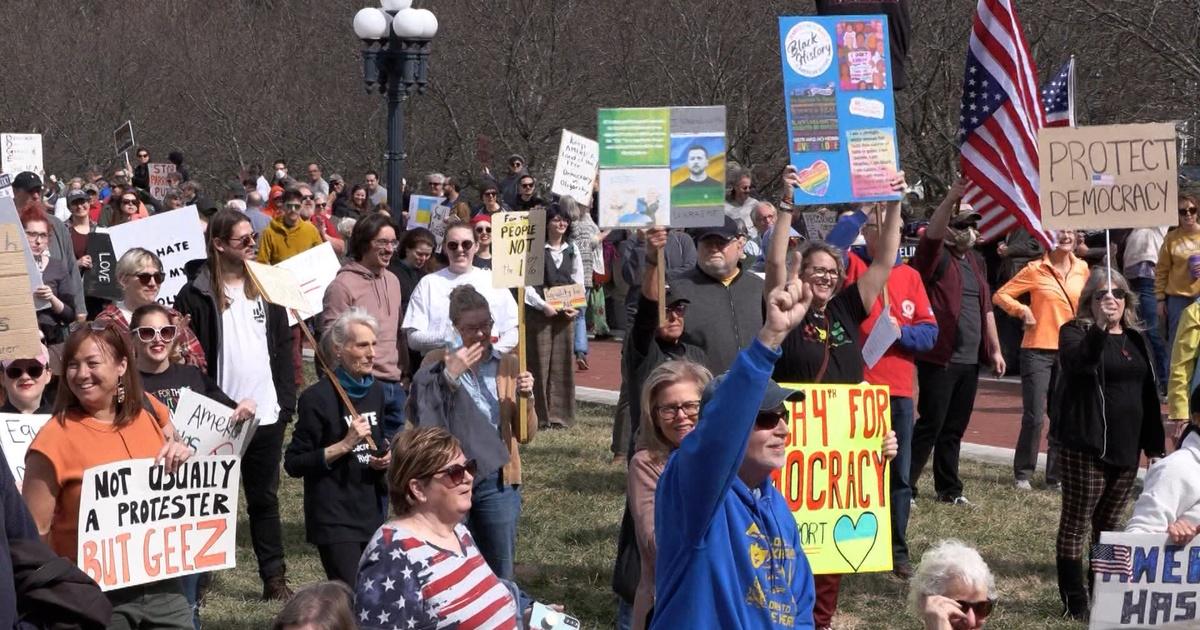 Kentucky Edition | Hundreds Protest Trump Outside KY Capitol | Season 3 ...