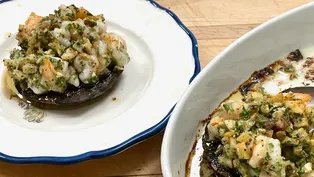 Jacques Pépin Makes Shrimp-Stuffed Portobello