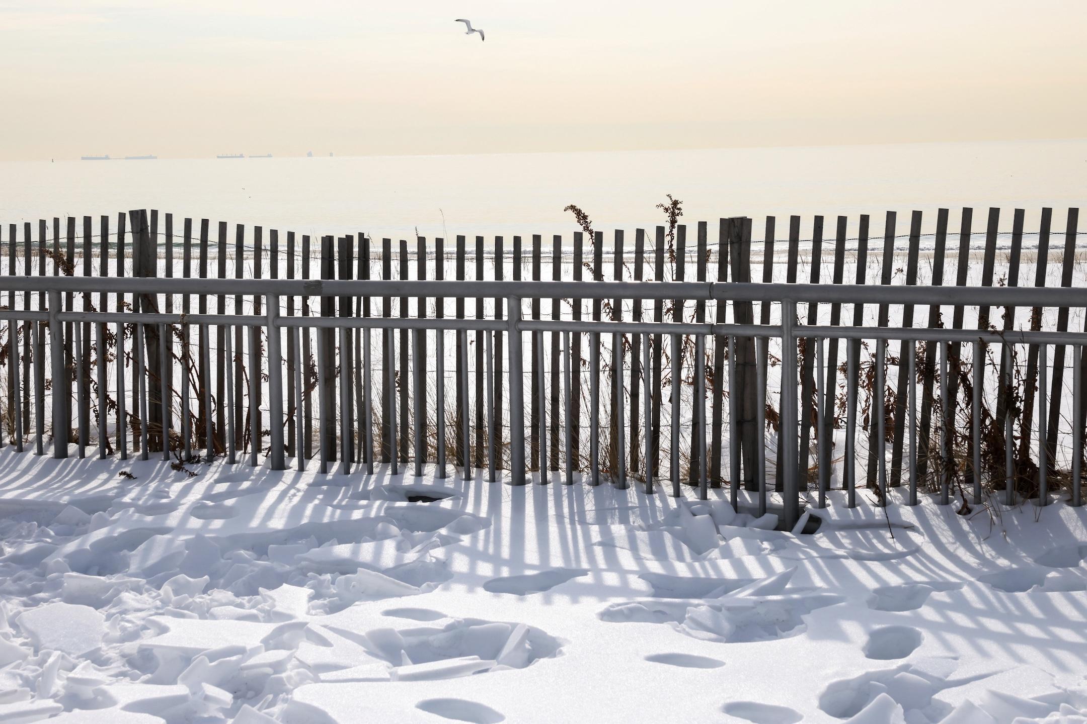 News Wrap: Winter storm piling up snow in Sierra Nevada range